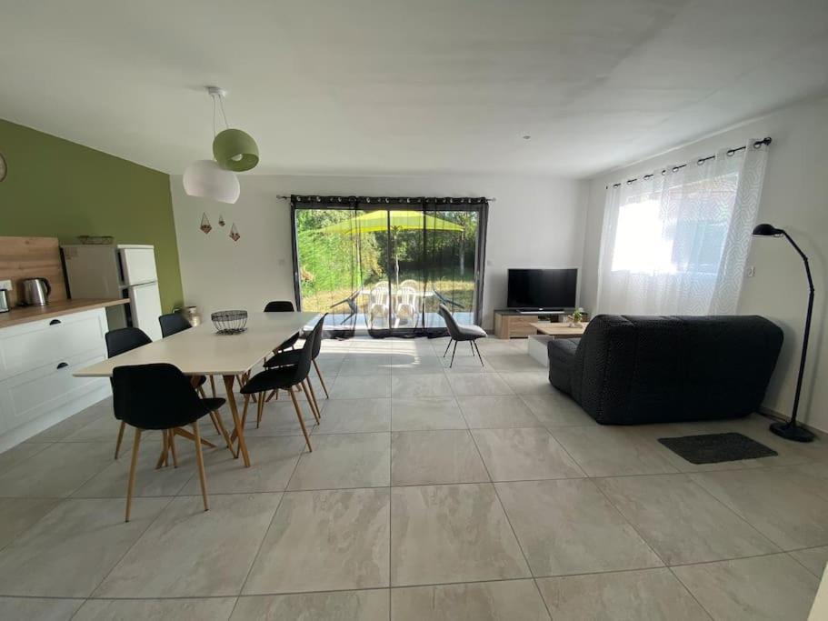 Au Moryllon Villa Lompnas Kültér fotó